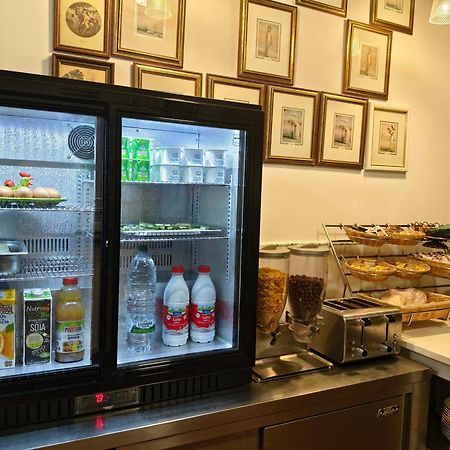 Hotel Zucconi Монтекатини Терме Екстериор снимка