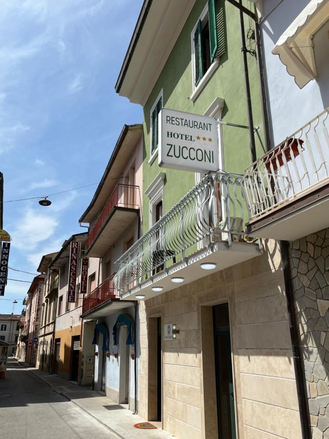 Hotel Zucconi Монтекатини Терме Екстериор снимка