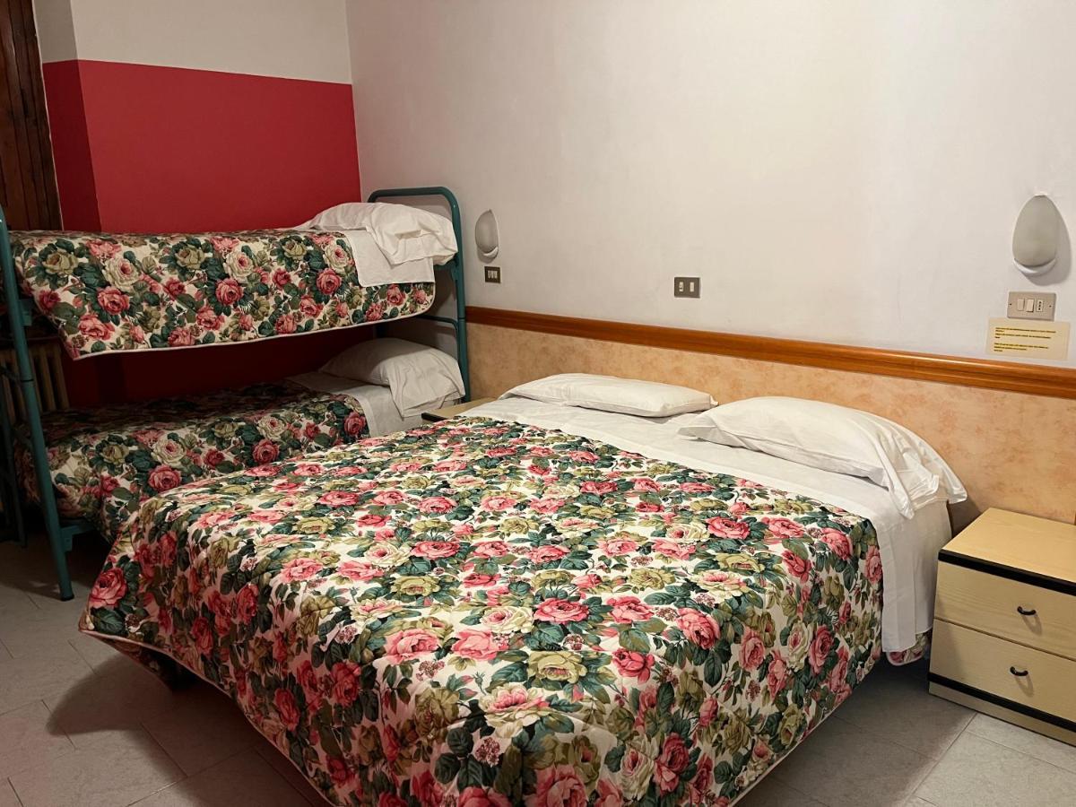Hotel Zucconi Монтекатини Терме Екстериор снимка